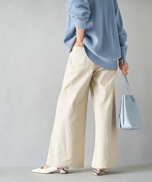 RIVE DROITE（リヴドロワ）の「《予約》【《シーズン問わず楽しめる》手洗い可】コットンツイルAラインワイドパンツ（その他パンツ・レディース・オフホワイト/ベージュ・36/38）」の2枚目の写真