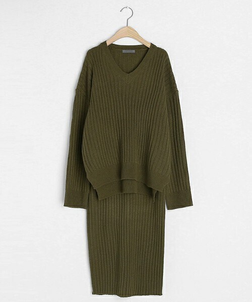 DHOLIC（ディーホリック）の「リブVネックニット&スカートSET（ニット/セーター・レディース・アイボリー/カーキ/ブラウン/ブラック・ONESIZE）」の4枚目の写真