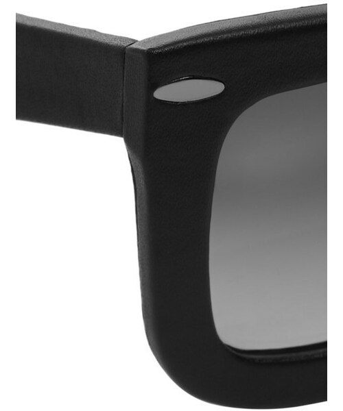 Grey Ant（グレイアント）の「Finds + GREY ANT Status square-frame leather sunglasses（サングラス・Black・One size）」の3枚目の写真