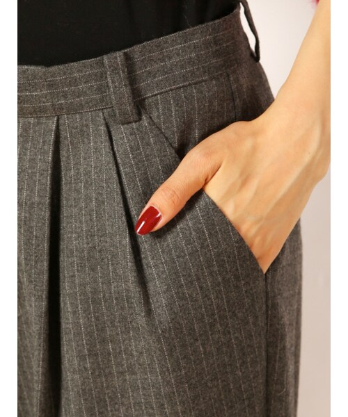 Abahouse Devinette（ドゥヴィネット）の「ピンストライプゆるテーパードパンツ（パンツ・レディース・gray/navy・1/2）」の7枚目の写真