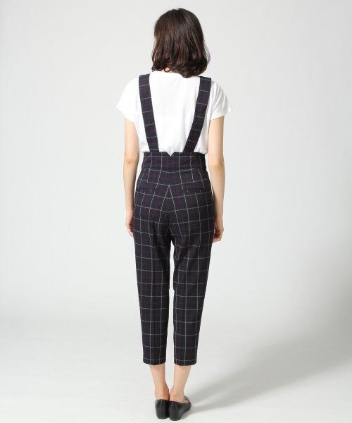 JEANASIS（ジーナシス）の「サスツキテーパードパンツ（パンツ・レディース・ブラックストライプ/ネイビーチェック・S/M）」の4枚目の写真