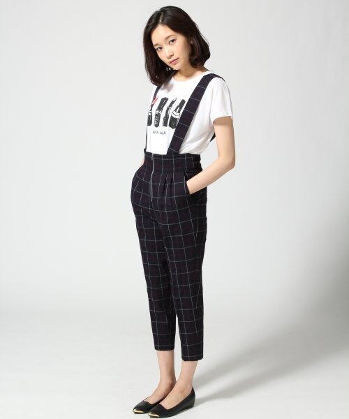 JEANASIS（ジーナシス）の「サスツキテーパードパンツ（パンツ・レディース・ブラックストライプ/ネイビーチェック・S/M）」の2枚目の写真