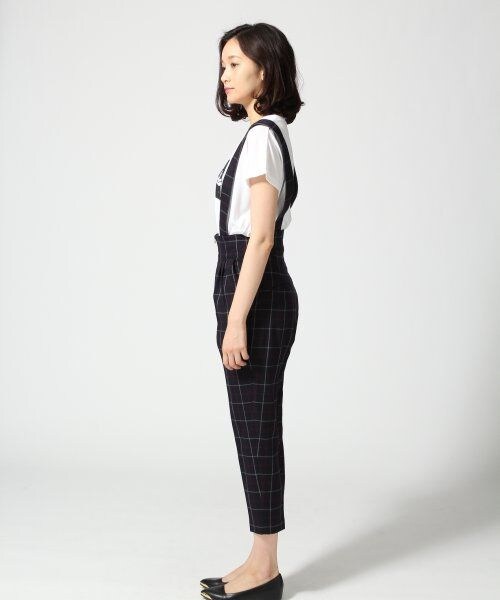 JEANASIS（ジーナシス）の「サスツキテーパードパンツ（パンツ・レディース・ブラックストライプ/ネイビーチェック・S/M）」の3枚目の写真