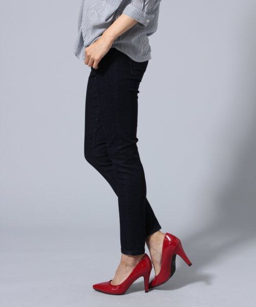 BLISS POINT Womens（ブリスポイント ウイメンズ）の「【Sサイズ展開アイテム】デニムカコウスキニーパンツ（パンツ・レディース・ブルー/ネイビー・S/M/Ｌ）」の3枚目の写真