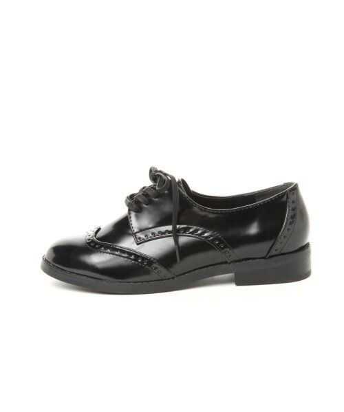 turno jeana（トゥールノジーナ）の「メダリオンシューズ（シューズ・レディース・ホワイト系/ブラック系・37(23～23.5)/38(24～24.5)）」の3枚目の写真