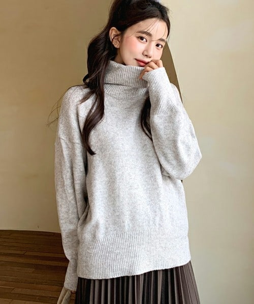 DHOLIC（ディーホリック）の「タートルルーズニット（ニット/セーター・レディース・グリーン/ブラウン/ホワイト・ONESIZE）」の2枚目の写真