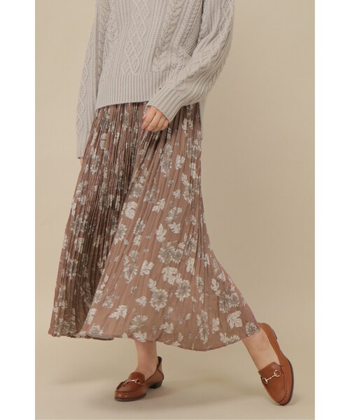 ikka（イッカ）の「ヴィンテージ風サテンプリントスカート（スカート・レディース・ネイビー/ノウコン/クルミ・Ｍ/Ｌ）」の2枚目の写真