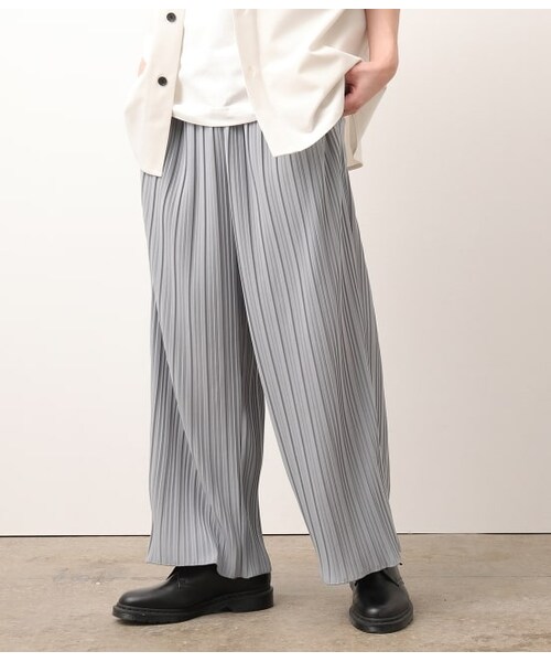 JUNRED(ジュンレッド)の「【WEB別注】イレギュラープリーツイージーパンツ(パンツ・メンズ・ブラック/グレー・M/L)」の2枚目の写真