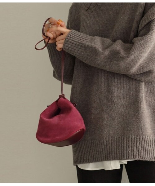 ADAM ET ROPE'（アダムエロペ）の「【MARROW】MINI CRADLE（バッグ・レディース・ブラック/ブラウン/ワイン系・M）」の3枚目の写真