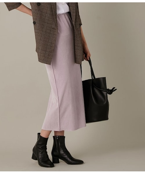 ADAM ET ROPE'（アダムエロペ）の「コーデュロイペンシルスカート（スカート・レディース・ライトグリーン/ラベンダー・F）」の2枚目の写真