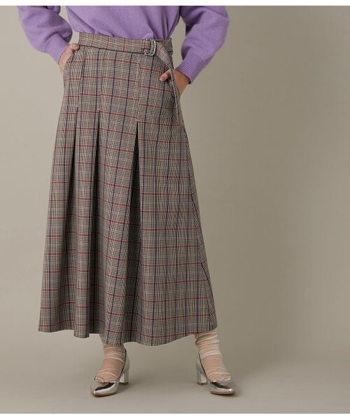 ADAM ET ROPE'（アダムエロペ）の「チェックセミフレアタックスカート（スカート・レディース・カーキ/ブラウン・F/38/36）」の2枚目の写真