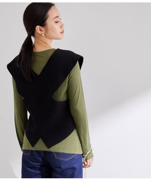 ADAM ET ROPE'(アダムエロペ)の「【ZOZO限定】ニットビスチェ(トップス・レディース・キナリ/ブラック/ライトグレー・F)」の1枚目の写真