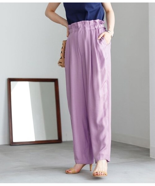 ADAM ET ROPE'（アダムエロペ）の「2タックワイドパンツ（パンツ・レディース・グリーン系/ラベンダー/クリーム・36/38）」の2枚目の写真