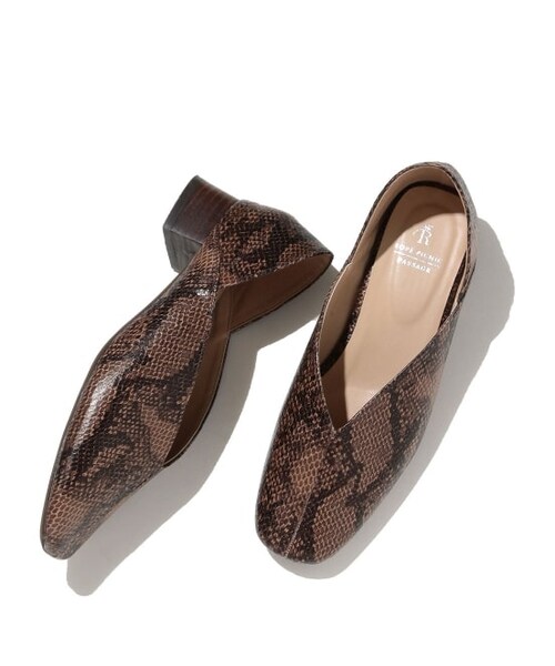 ROPE' PICNIC(ロペピクニック)の「【WEB限定サイズ】センターシームバブーシュシューズ(シューズ・レディース・キャメル/ブラウン/オリーブ/ブラック/ダークブラウン・24.5/23.5/24.0/23.0/25.0)」の2枚目の写真
