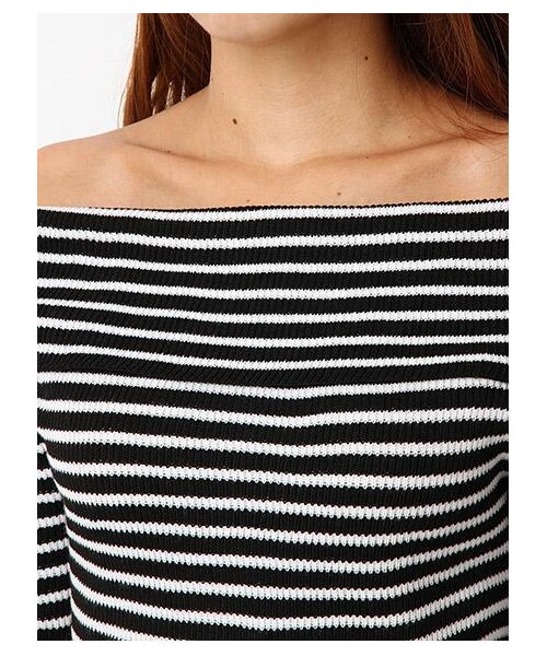 LIPSERVICE(リップサービス)の「リブオフショルニット(トップス・レディース・オフホワイト/ネイビー/カーキ/ブラック/ミックス1・FREE)」の5枚目の写真