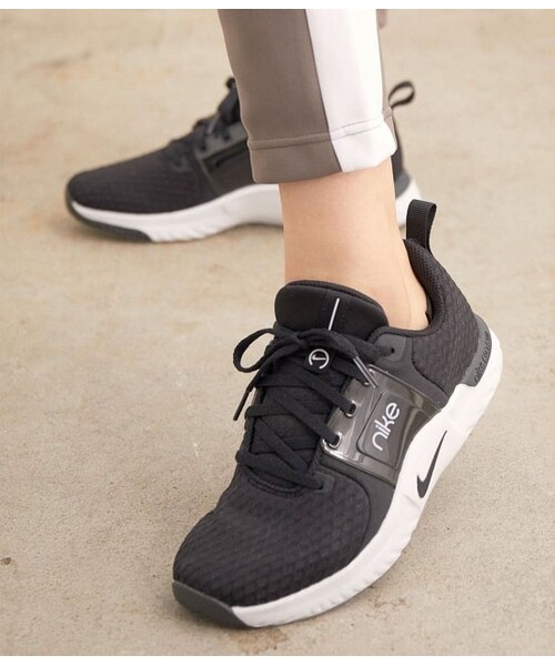 NIKEウィメンズリニューインシーズン23.5 NIKE ウィメンズ リニュー インシーズン TR 11 23.5cm