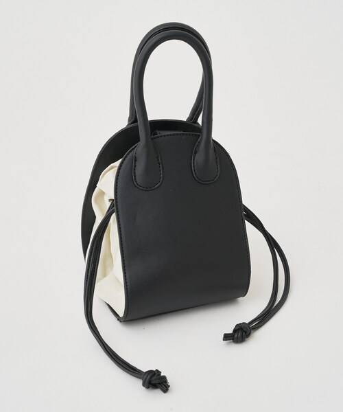 Chico(チコ)の「ラウンドコンビ巾着ショルダーバッグ(トートバッグ・レディース・アイボリー/ベージュ/ブラック・F)」の3枚目の写真