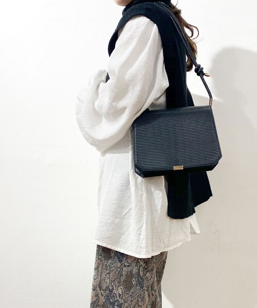 Lattice（Lattice）の「クラシカルショルダーバッグ（トートバッグ・レディース・ブラック/ダークブラウン/グレー・0）」の2枚目の写真