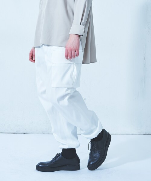 Lui's（ルイス）の「デザインカーゴパンツ（その他パンツ・メンズ・ホワイト/ブラック/バイオレット・S/M）」の2枚目の写真
