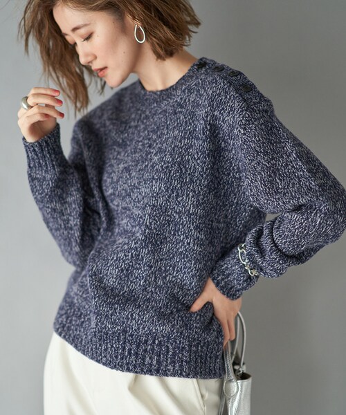 RIVE DROITE(リヴドロワ)の「【一枚でサマになるニット】メランジクルーネックニット(ニット/セーター・レディース・ネイビー/キャメル・F)」の1枚目の写真