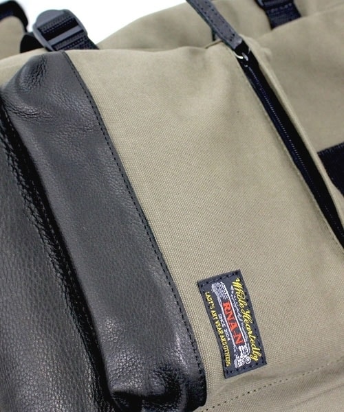 RNA-N（アールエヌエーエヌ）の「＜予約＞アウトドアリュック（バッグ・レディース・ブラック/ネイビー/カーキ・F）」の9枚目の写真