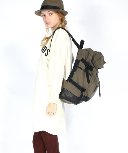 RNA-N（アールエヌエーエヌ）の「＜予約＞アウトドアリュック（バッグ・レディース・ブラック/ネイビー/カーキ・F）」の12枚目の写真