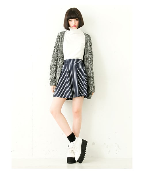 Re:EDIT（リエディ）の「CHICMUSE レースアップ6センチ厚底スニーカー（シューズ・レディース・ブラック/ホワイト/グリーン/ネイビー/ワイン/グレンチェック/レッドチェック/グリーンチェック・S/M/L/LL）」の2枚目の写真