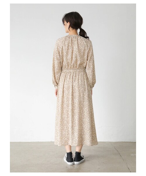 AMERICAN HOLIC(アメリカンホリック)の「ラグランスリーブウエストギャザーワンピース(ワンピース/ドレス・モカ/サックスブルー・F)」の14枚目の写真