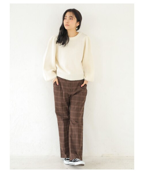 earth music&ecology(アースミュージックアンドエコロジー)の「マシュマロカラーニット(カシュクール)(トップス・アイボリー/ブラック/ピンク/ベージュ/モカ/ミント・F)」の22枚目の写真