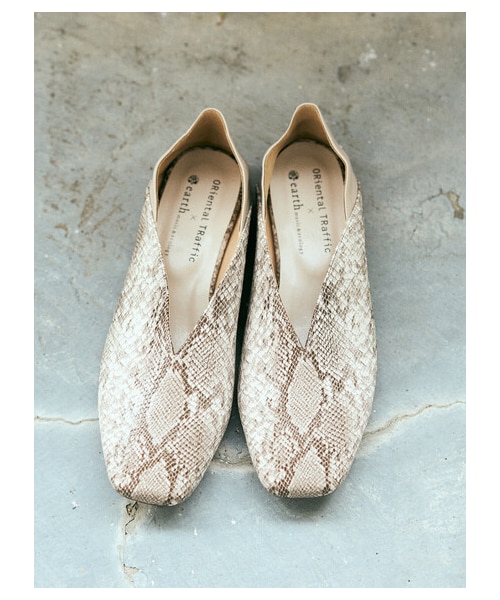 earth music&ecology（アースミュージックアンドエコロジー）の「【Special Price】ORiental TRaffic バブーシュ（シューズ・ブラック/ベージュ/ブラウン/パイソン・S/M/L）」の16枚目の写真