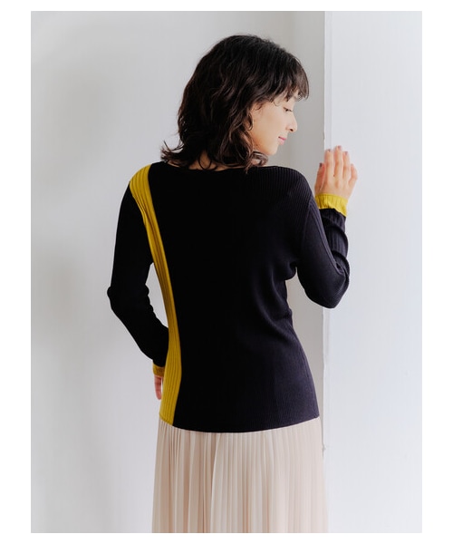 YECCA VECCA（イェッカヴェッカ）の「≪USED≫2col.アシメネックリブニット（トップス・ベージュ/グリーン・F）」の4枚目の写真