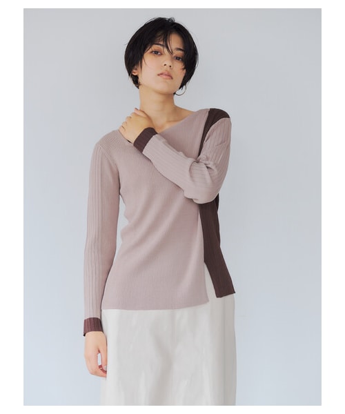 YECCA VECCA（イェッカヴェッカ）の「≪USED≫2col.アシメネックリブニット（トップス・ベージュ/グリーン・F）」の1枚目の写真