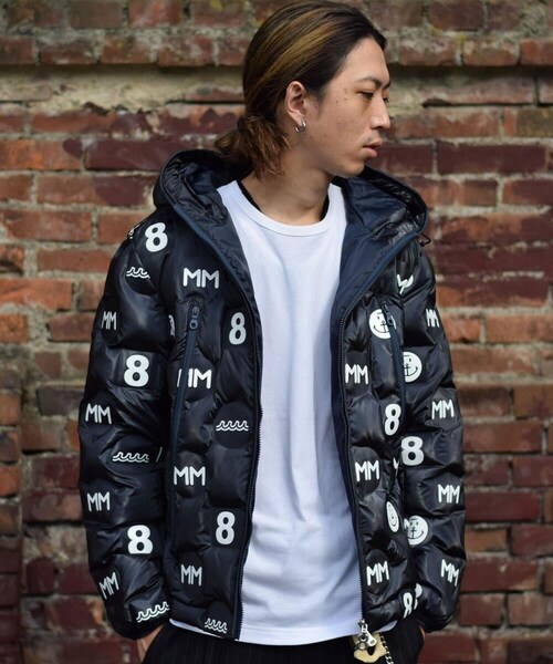 muta(ムータ)の「【別注】muta/ムータ/ EMBOSSMENT PADDING HOOD(ジャケット/アウター・メンズ・BLACK/NAVY・M/L/XL)」の2枚目の写真