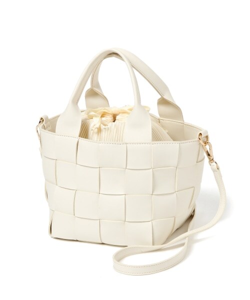 mysty woman（ミスティウーマン）の「【先行予約】メッシュインキンチャクバッグ（バッグ・レディース・アイボリー/ブラック/ライトブラウン・F）」の6枚目の写真