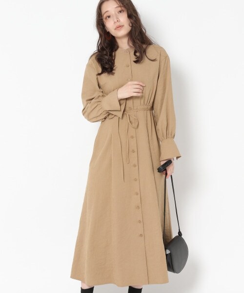 mysty woman（ミスティウーマン）の「【先行予約】エンパイアシャツワンピース（ワンピース/ドレス・レディース・ブラック/ライトベージュ/ダークベージュ・F）」の7枚目の写真