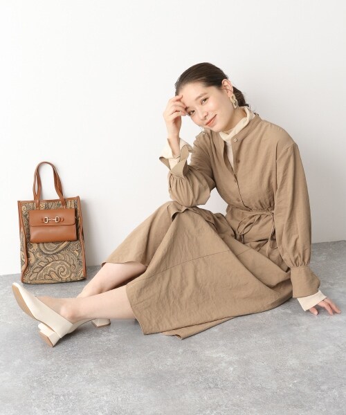 mysty woman（ミスティウーマン）の「【先行予約】エンパイアシャツワンピース（ワンピース/ドレス・レディース・ブラック/ライトベージュ/ダークベージュ・F）」の8枚目の写真