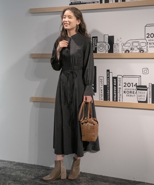 mysty woman（ミスティウーマン）の「【先行予約】エンパイアシャツワンピース（ワンピース/ドレス・レディース・ブラック/ライトベージュ/ダークベージュ・F）」の5枚目の写真