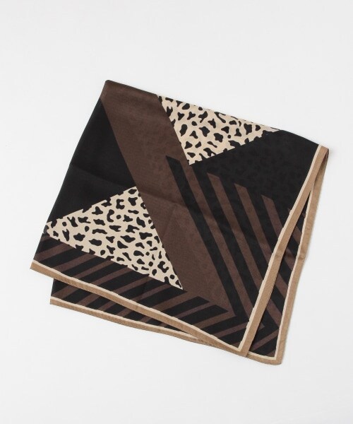 ALAND(エーランド)の「3.3Field Trip/アニマルスカーフ(ファッション雑貨・ブラック()/ピンク()/キャメル()/カーキ()/ネイビー())」の1枚目の写真