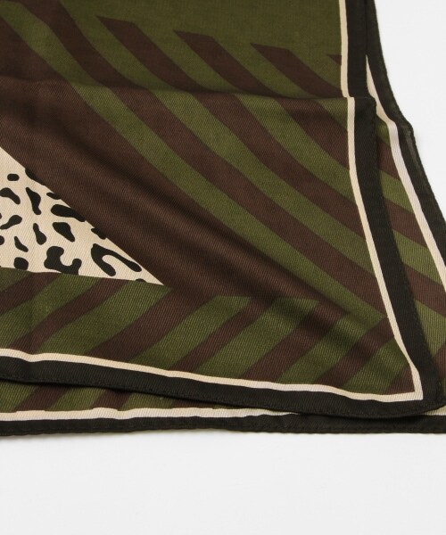 ALAND(エーランド)の「3.3Field Trip/アニマルスカーフ(ファッション雑貨・ブラック()/ピンク()/キャメル()/カーキ()/ネイビー())」の11枚目の写真