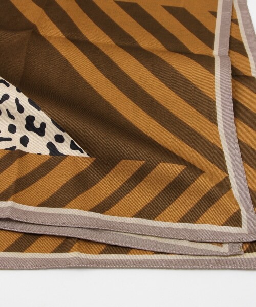 ALAND(エーランド)の「3.3Field Trip/アニマルスカーフ(ファッション雑貨・ブラック()/ピンク()/キャメル()/カーキ()/ネイビー())」の10枚目の写真