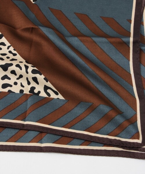 ALAND(エーランド)の「3.3Field Trip/アニマルスカーフ(ファッション雑貨・ブラック()/ピンク()/キャメル()/カーキ()/ネイビー())」の12枚目の写真