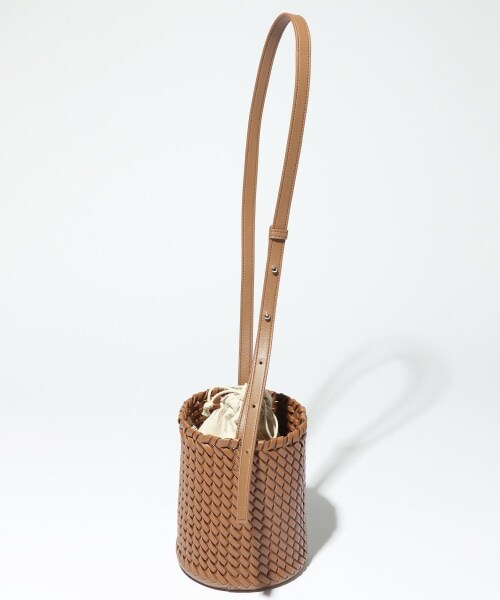 Andemiu（アンデミュウ）の「バケットメッシュバッグ（バッグ・キャメル/ダークブラウン）」の6枚目の写真