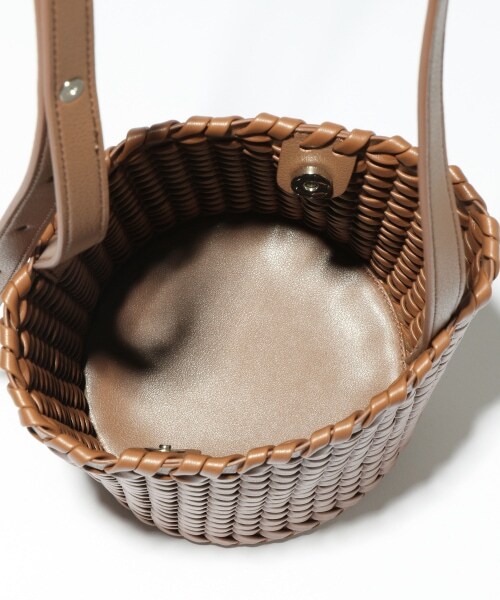 Andemiu（アンデミュウ）の「バケットメッシュバッグ（バッグ・キャメル/ダークブラウン）」の11枚目の写真