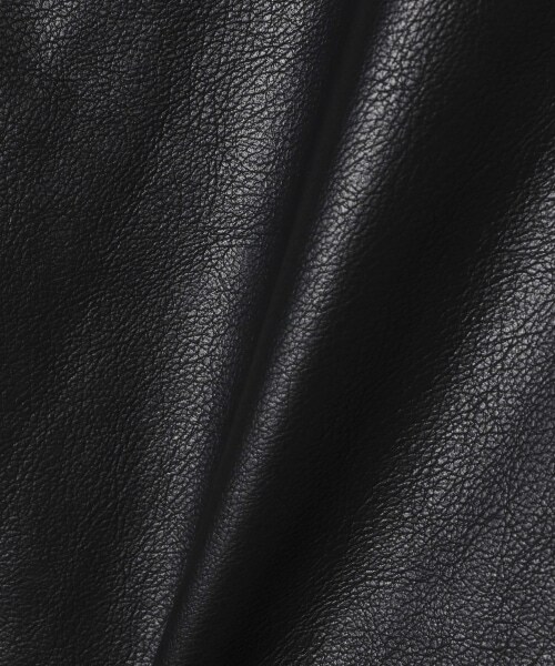 JEANASIS（ジーナシス）の「レザーバックキリカエショートパンツ（パンツ・ブラック()/グリーン()）」の11枚目の写真