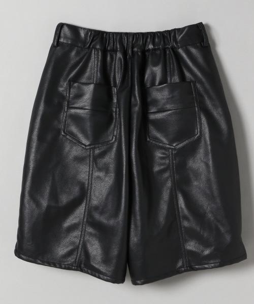 JEANASIS（ジーナシス）の「レザーバックキリカエショートパンツ（パンツ・ブラック()/グリーン()）」の9枚目の写真
