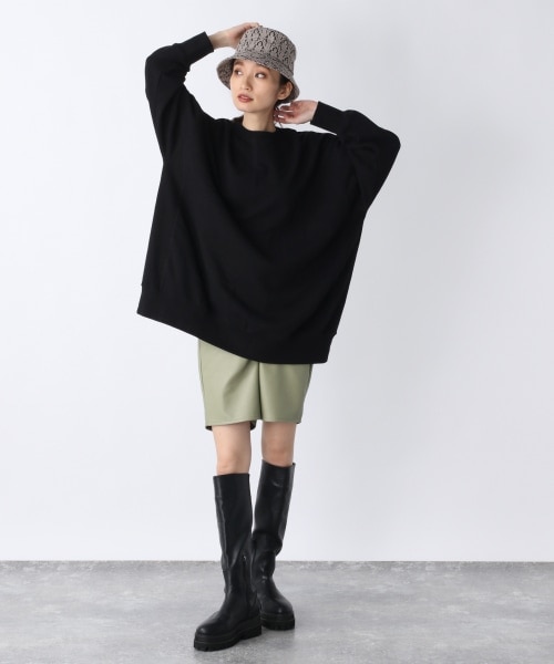 JEANASIS（ジーナシス）の「レザーバックキリカエショートパンツ（パンツ・ブラック()/グリーン()）」の4枚目の写真