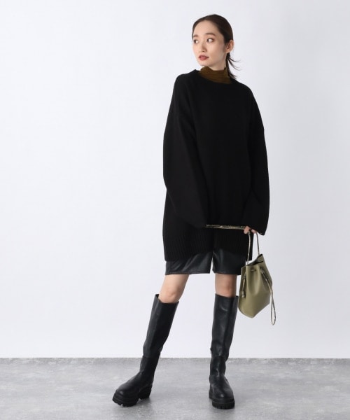 JEANASIS（ジーナシス）の「レザーバックキリカエショートパンツ（パンツ・ブラック()/グリーン()）」の3枚目の写真