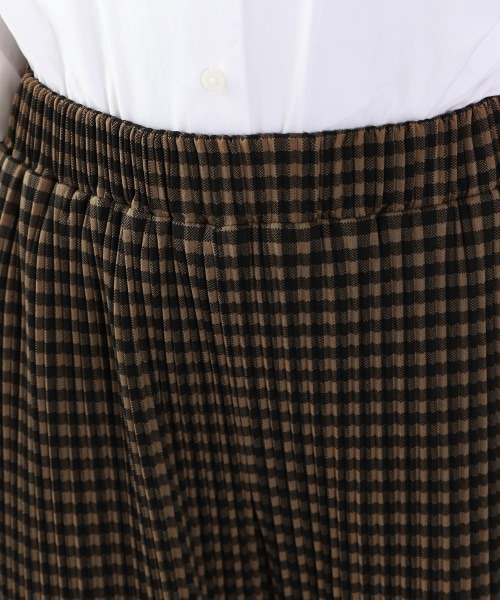 LOWRYS FARM（ローリーズファーム）の「ｓｅｌｆｃｕｔチェックプリーツパンツ（パンツ・ベージュ/ブラウン）」の9枚目の写真