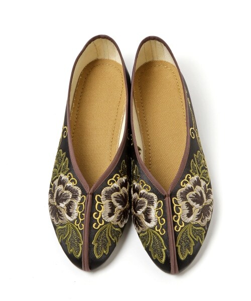 LOWRYS FARM（ローリーズファーム）の「パイピングシューズ（シューズ・刺繍アイボリー/刺繍ブラック/シルバー/グリーン）」の11枚目の写真