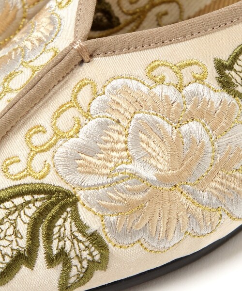 LOWRYS FARM（ローリーズファーム）の「パイピングシューズ（シューズ・刺繍アイボリー/刺繍ブラック/シルバー/グリーン）」の18枚目の写真